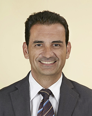 32-Jose Antonio Martinez